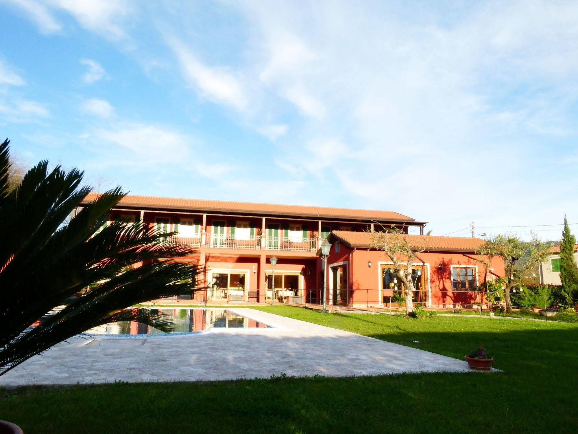 Albergo La Luna Sarzana Exterior photo